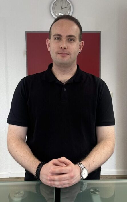 Milan Bogdan ist Kaufmann für Spedition- und Logistikdienstleistungen bei der KDE Transport GmbH.