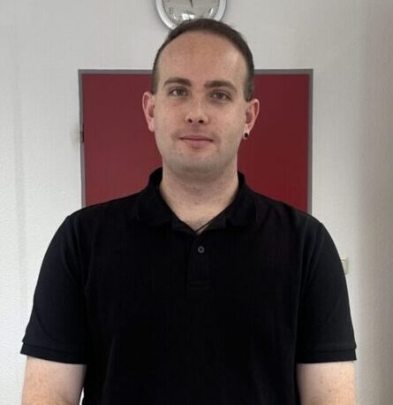 Milan Bogdan ist Kaufmann für Spedition- und Logistikdienstleistungen bei der KDE Transport GmbH.